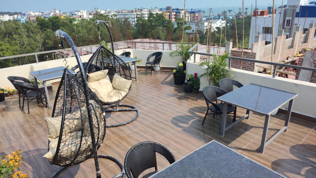 Hotel Ridley International ดีกา ภายนอก รูปภาพ